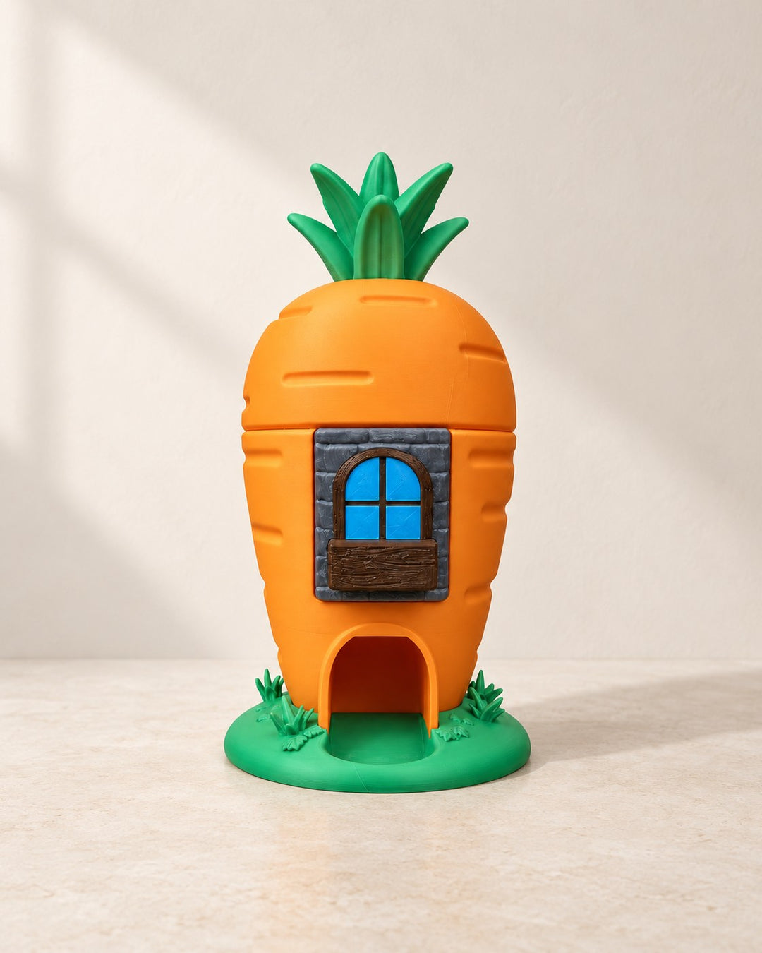 Carrot House Dispenser: Press-and-release sweet dispenser, 35 cm tall